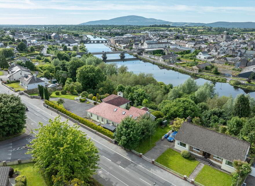Treacy & Mullins Solictors, Saint Michael's, Waterford Road, Carrickbeg, E32Y981
