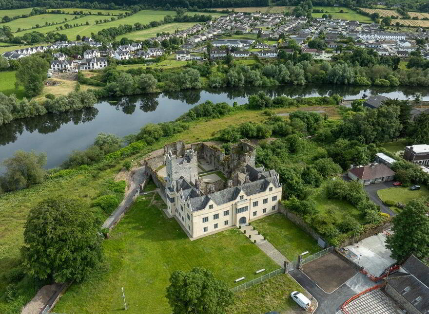 Treacy & Mullins Solictors, Saint Michael's, Waterford Road, Carrickbeg, E32Y981