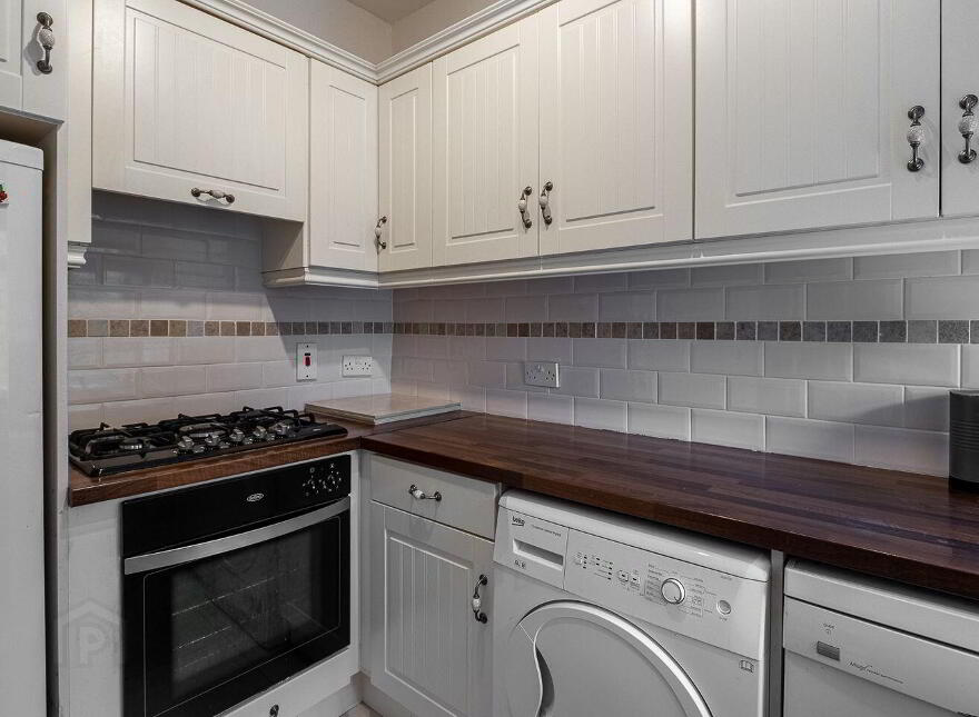 Treacy & Mullins Solictors, Saint Michael's, Waterford Road, Carrickbeg, E32Y981