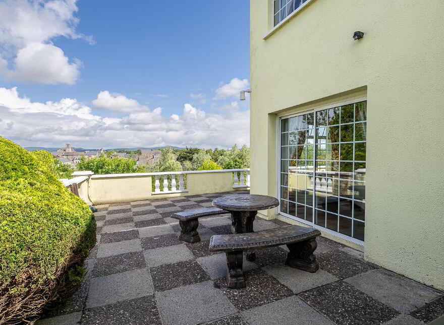 Treacy & Mullins Solictors, Saint Michael's, Waterford Road, Carrickbeg, E32Y981