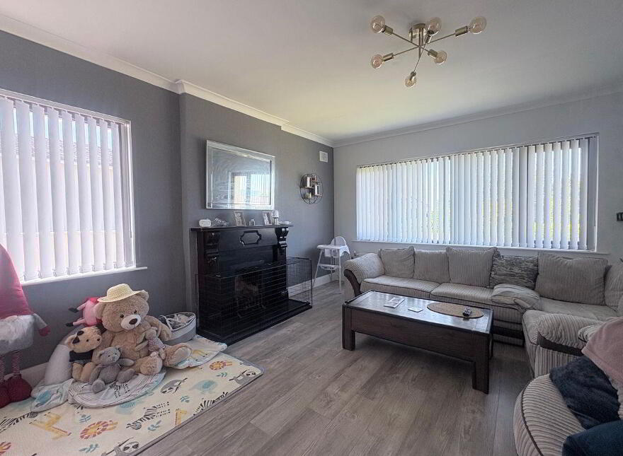 Roseville, 11 Woodlands Heights, Carrick-Beg, Carrick-On-Suir, E32RX75