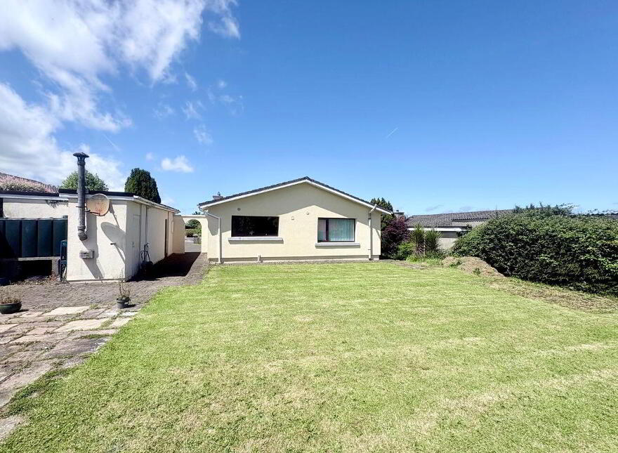 Roseville, 11 Woodlands Heights, Carrick-Beg, Carrick-On-Suir, E32RX75