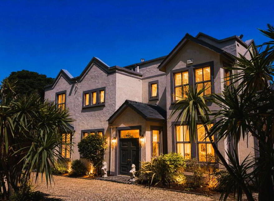 Luxury Coastal Residence & Gardens, Seafield, 2 Shankill, Shankill