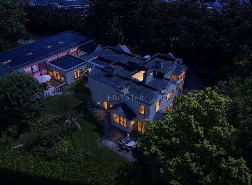 Luxury Coastal Residence & Gardens, Seafield, 2 Shankill, Shankill