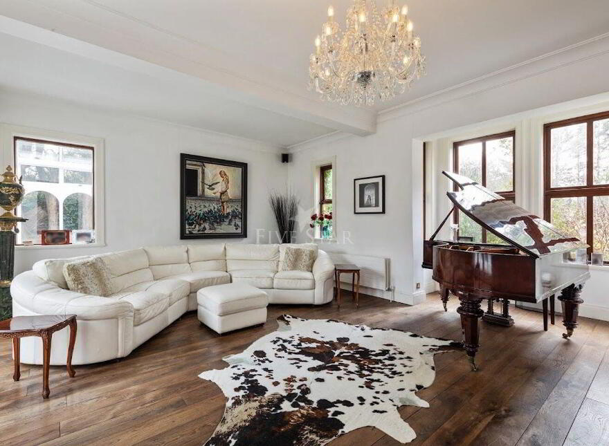 Luxury Coastal Residence & Gardens, Seafield, 2 Shankill, Shankill