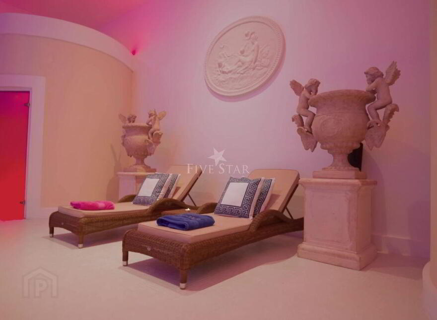 Luxury Coastal Residence & Gardens, Seafield, 2 Shankill, Shankill