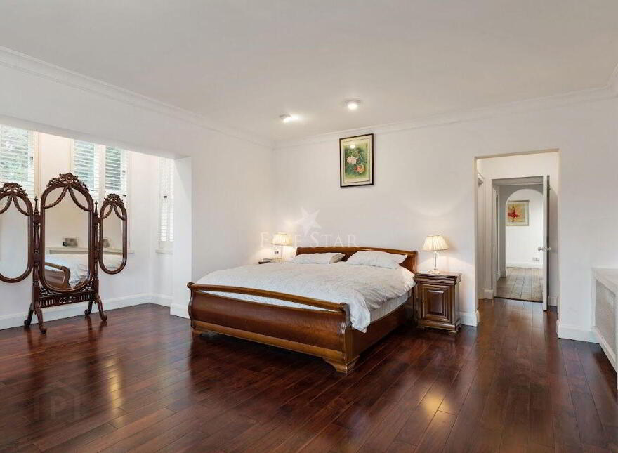Luxury Coastal Residence & Gardens, Seafield, 2 Shankill, Shankill