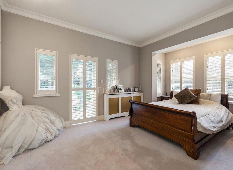 Luxury Coastal Residence & Gardens, Seafield, 2 Shankill, Shankill