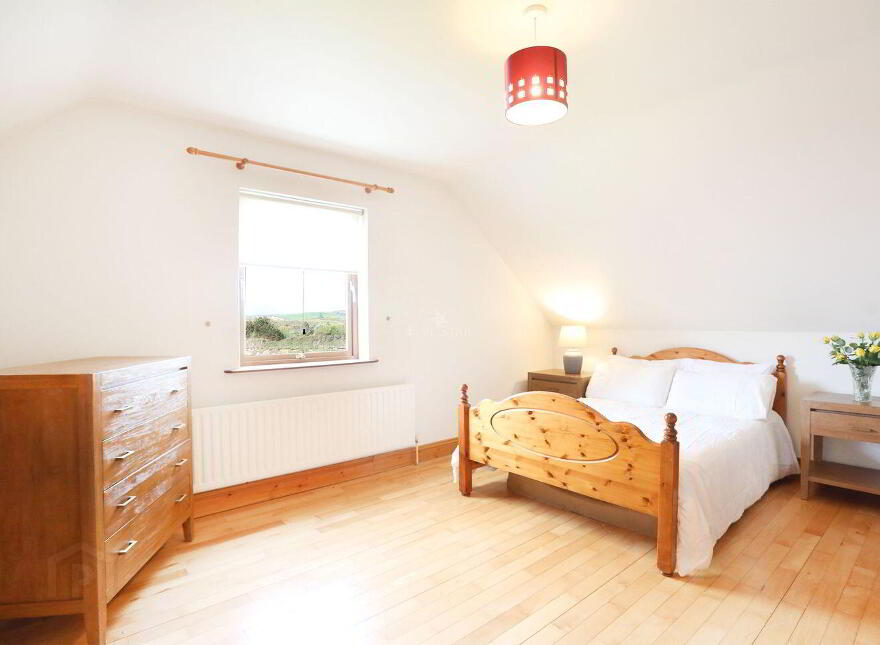 Waterfront Home On Clew Bay, Rosmoeny, Carraholly