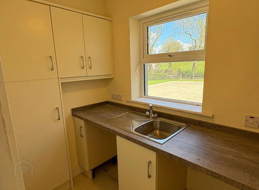 Cashlan East, Carrickmacross, Carrickmacross, A81HX46