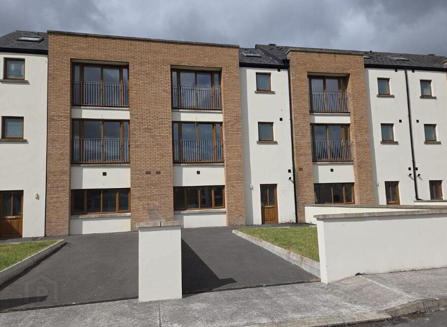 8 Clós Dhromainn, Riverside Road, Carrickmacross, A81RW68 photo