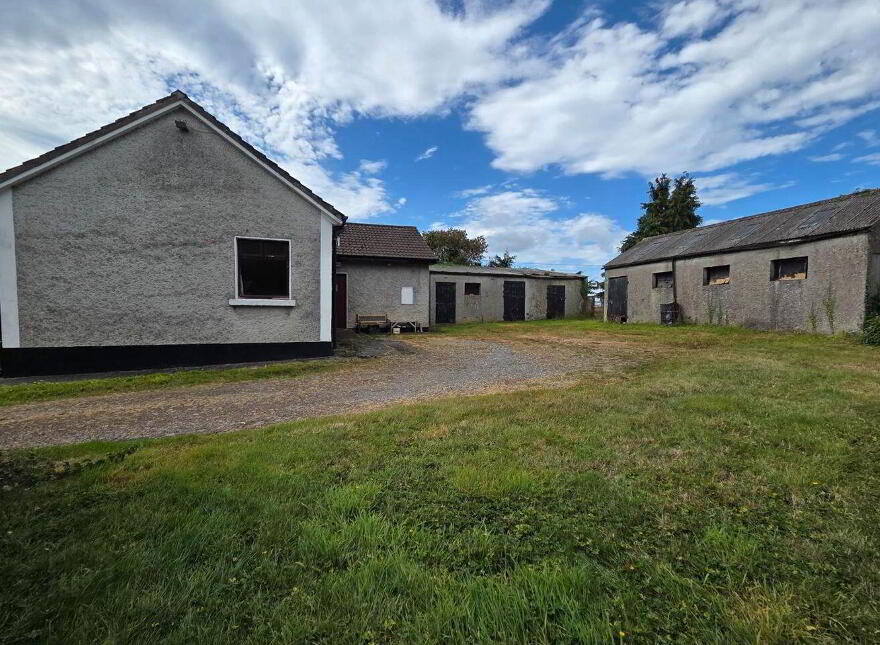 Piercetown, Dunboyne, A86P861