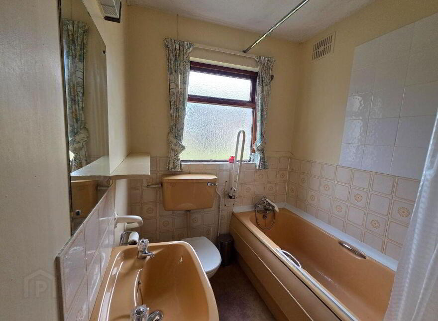Piercetown, Dunboyne, A86P861
