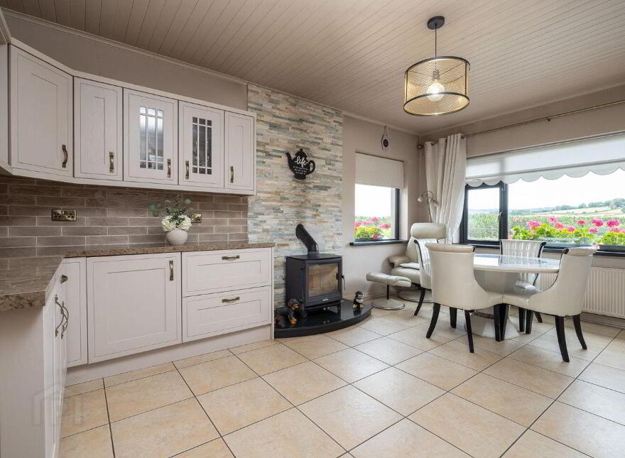 Vanbill House, Kilpipe, Aughrim, Y14X990