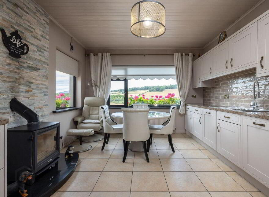 Vanbill House, Kilpipe, Aughrim, Y14X990