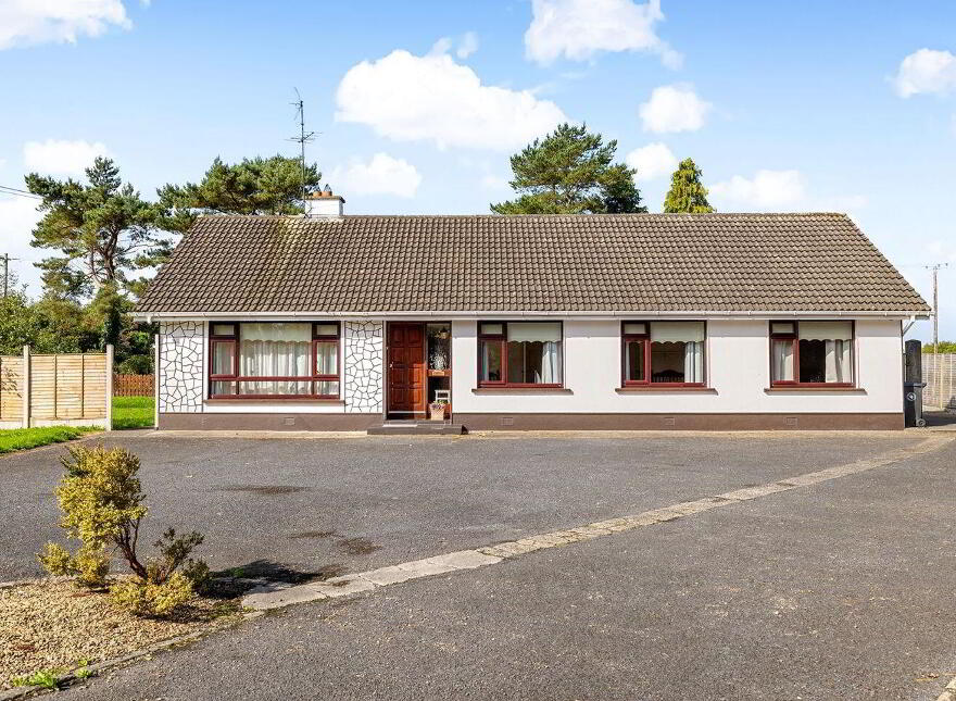 Brownstown, Kilcloon, A85HY28 photo
