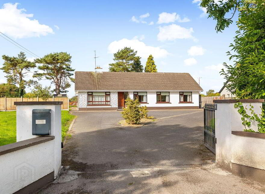 Brownstown, Kilcloon, A85HY28