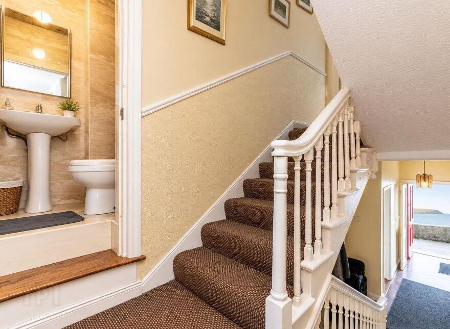 2 Gibraltar Terrace, Lighthouse Road, Youghal, P36A262