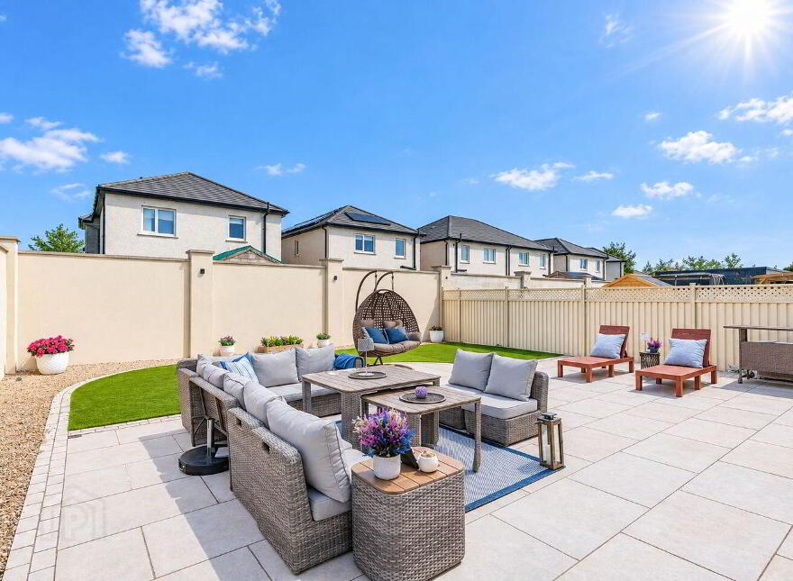 18 The Oaks, Oakwood Lawns, Edenderry, R45RW90