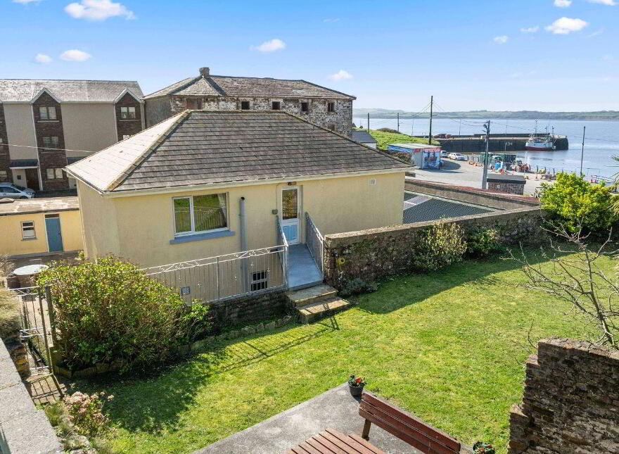 Harbourside, Quay Road, Duncannon, Y34XA39