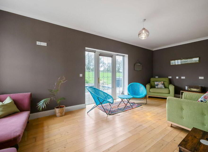 Chia Lodge, Arthurstown, Y34W327
