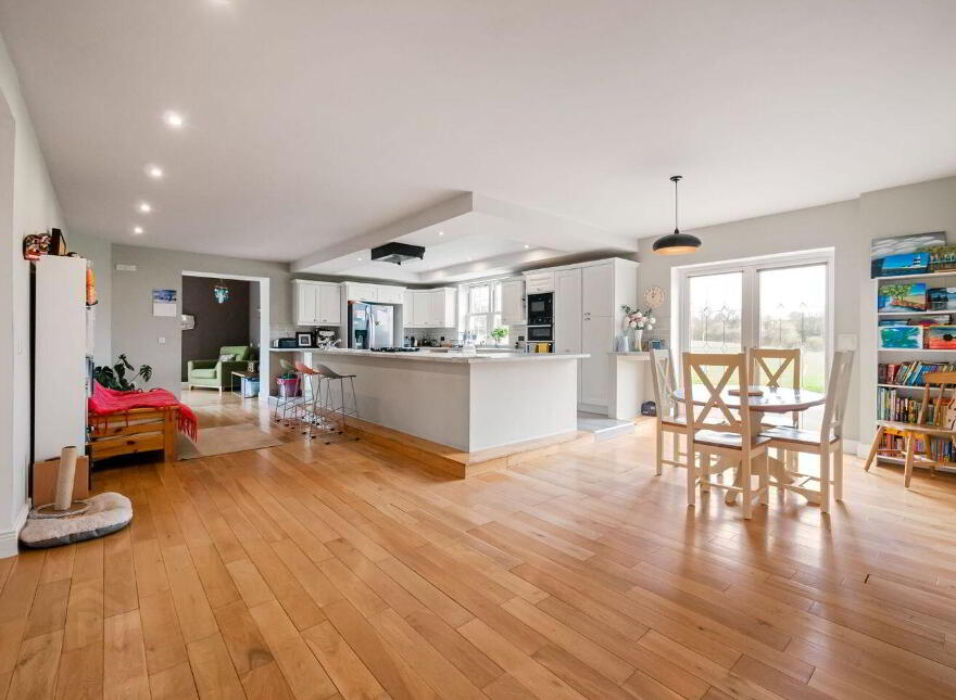 Chia Lodge, Arthurstown, Y34W327