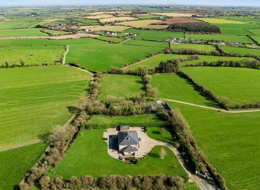Chia Lodge, Arthurstown, Y34W327