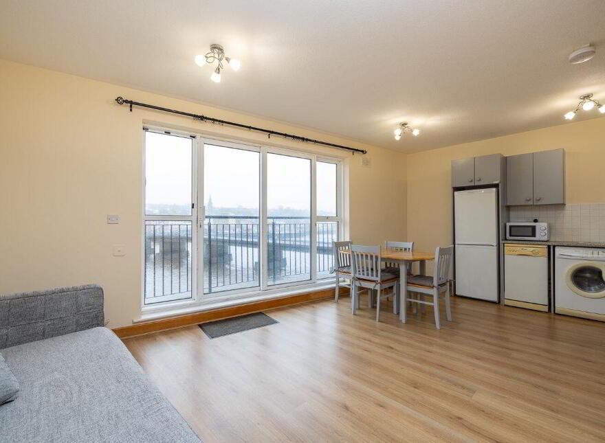 19 Waterside, Lower Rosbercon, New Ross, Y34NX44