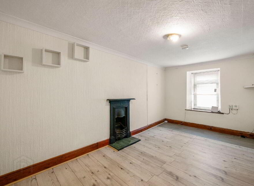 11 Wexford Street, New Ross, Y34K125