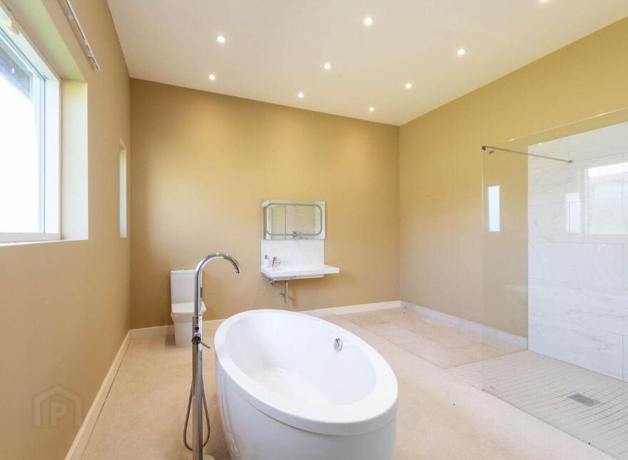 Timber Lodge, Kilbrannish, Bunclody, Y21H3E7