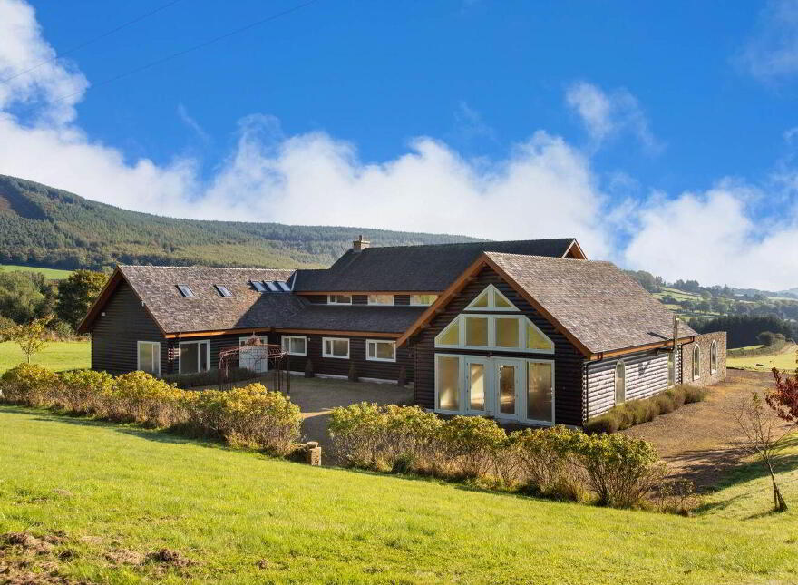 Timber Lodge, Kilbrannish, Bunclody, Y21H3E7
