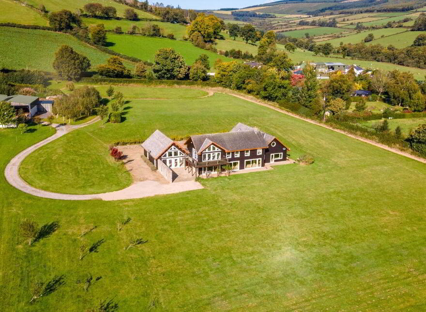 Timber Lodge, Kilbrannish, Bunclody, Y21H3E7