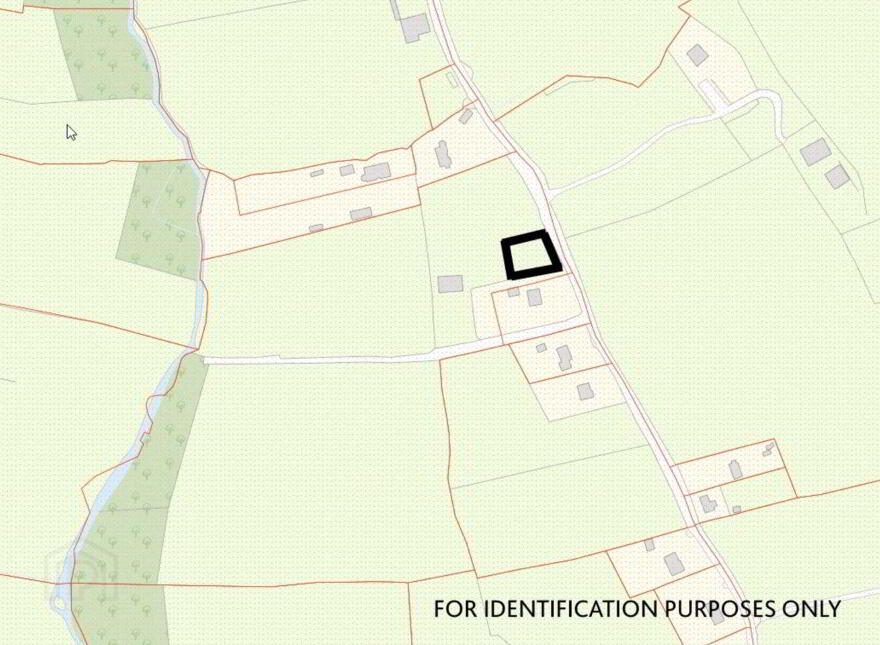 Tombrack (, 0.75 Acre Site), Ferns, Strahart