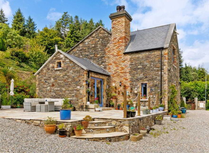 Temair House, Tara Hill, Ballymoney, Y25V447
