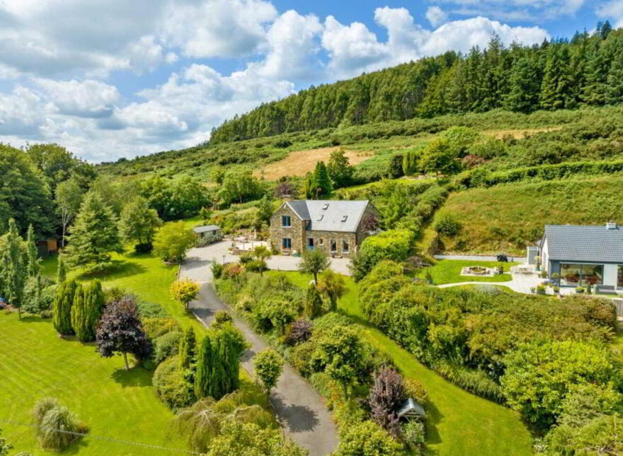 Temair House, Tara Hill, Ballymoney, Y25V447