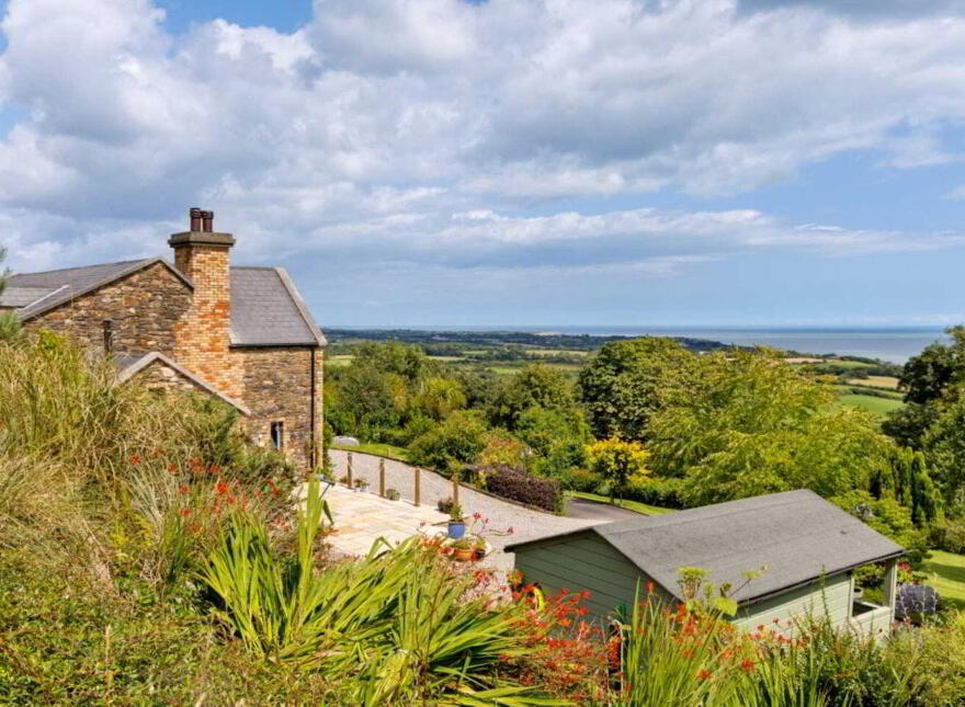 Temair House, Tara Hill, Ballymoney, Y25V447