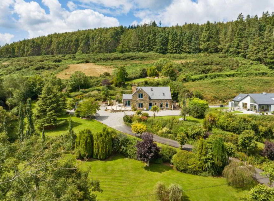 Temair House, Tara Hill, Ballymoney, Y25V447