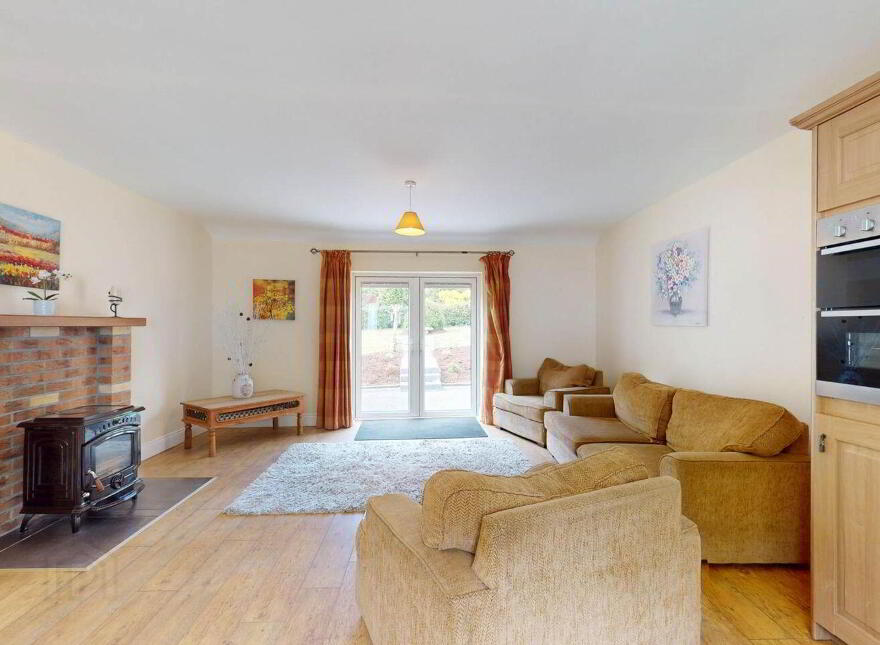 The Old Farmhouse, Shrule, Craanford, Y25D894