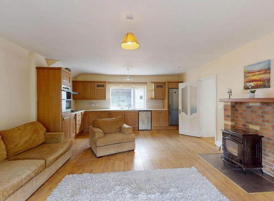 The Old Farmhouse, Shrule, Craanford, Y25D894