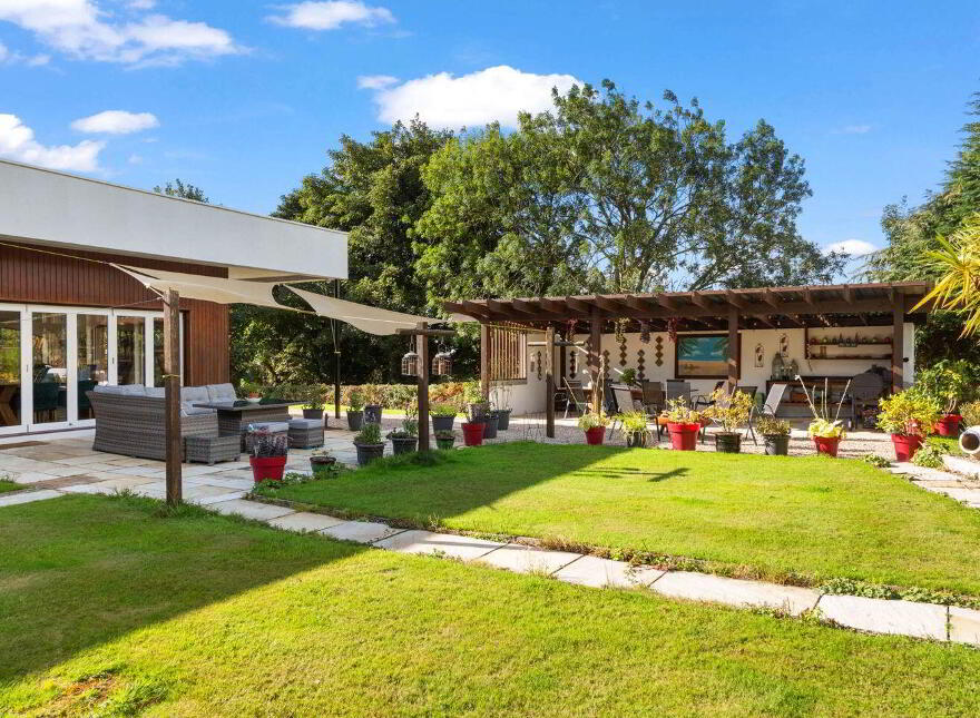 Hawthorn Lodge, Pallas Lower, Kilanerin, Y25R8P2