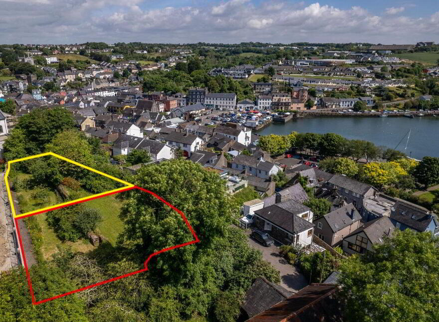 Ramparts Lane B, Kinsale