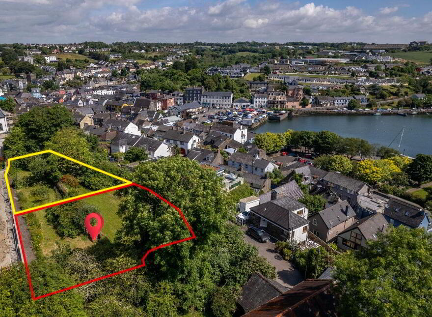 Ramparts Lane B, Kinsale