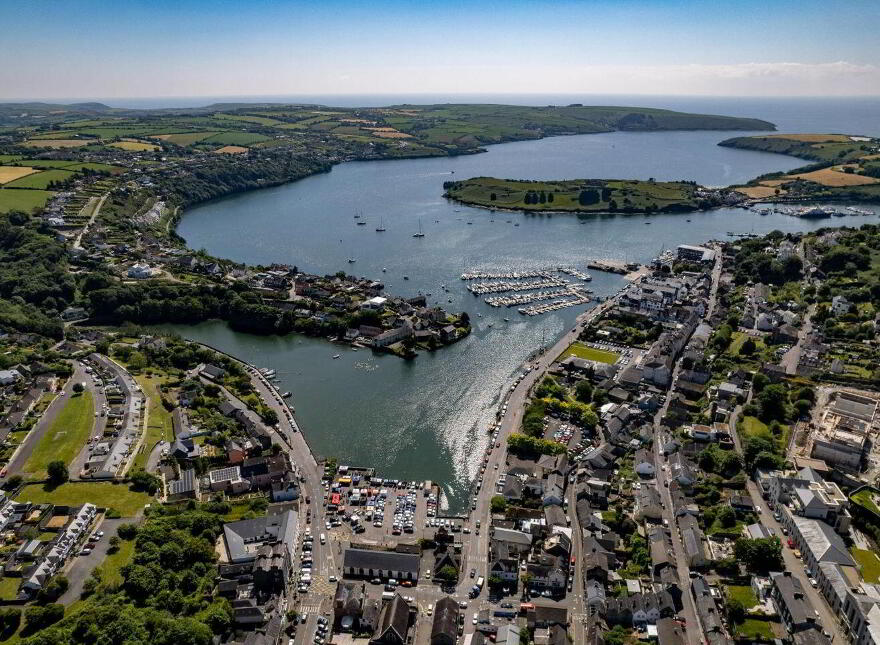 Ramparts Lane B, Kinsale