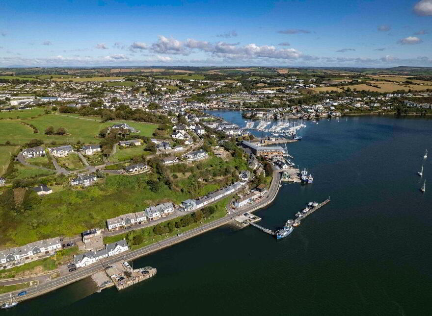 2 Viking Wharf, Worlds End, Kinsale, P17X248