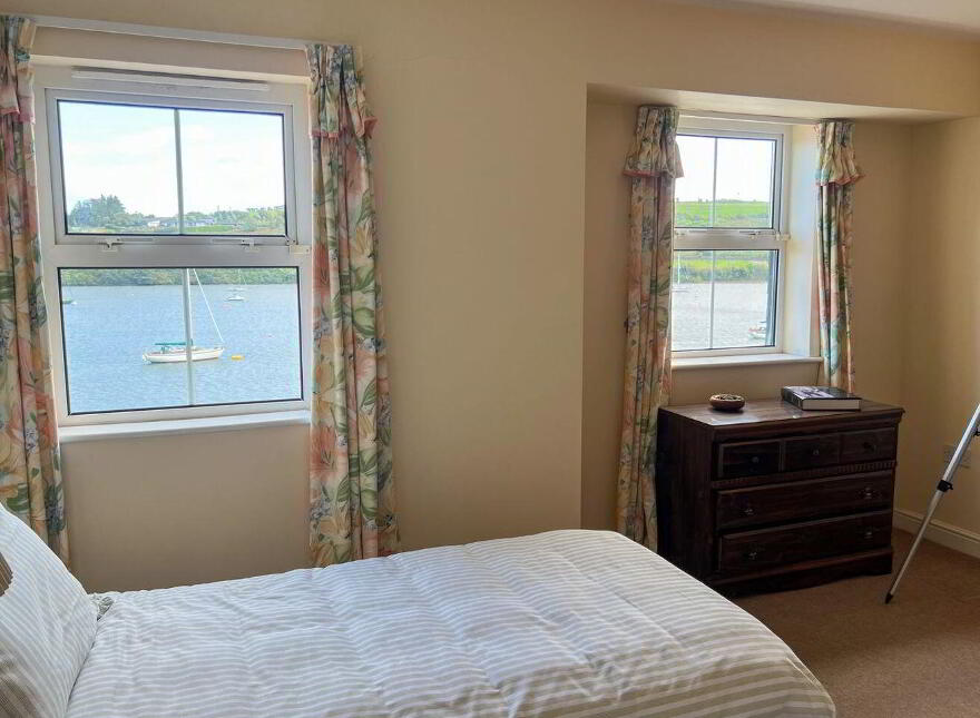 2 Viking Wharf, Worlds End, Kinsale, P17X248