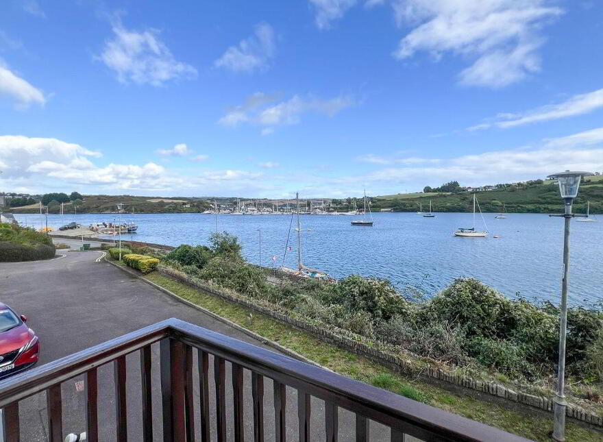 2 Viking Wharf, Worlds End, Kinsale, P17X248