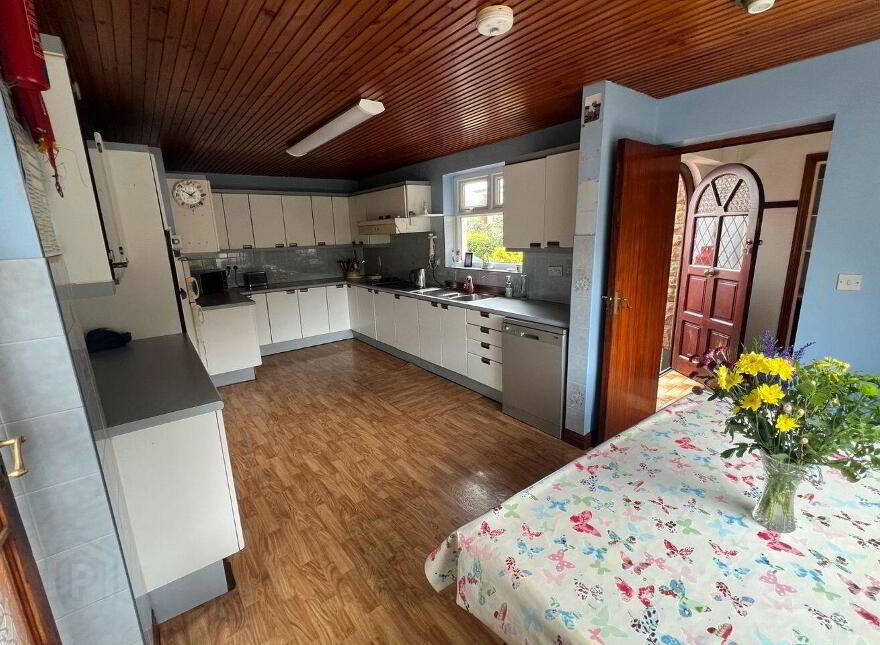 Cruckawn House, Ballymote Road, Tubbercurry, F91VY18