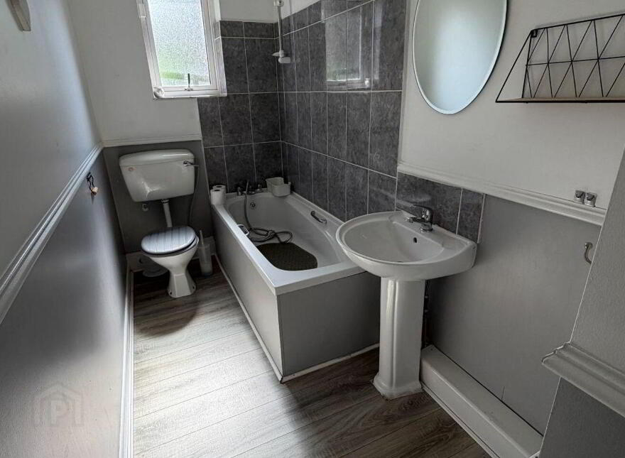 32 Saint John's Terrace, Sligo, F91XK0Y