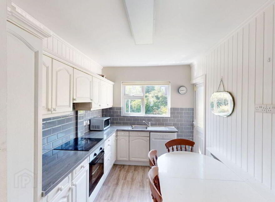 16 Sundrive Park, Ballinlough, T12X9T8