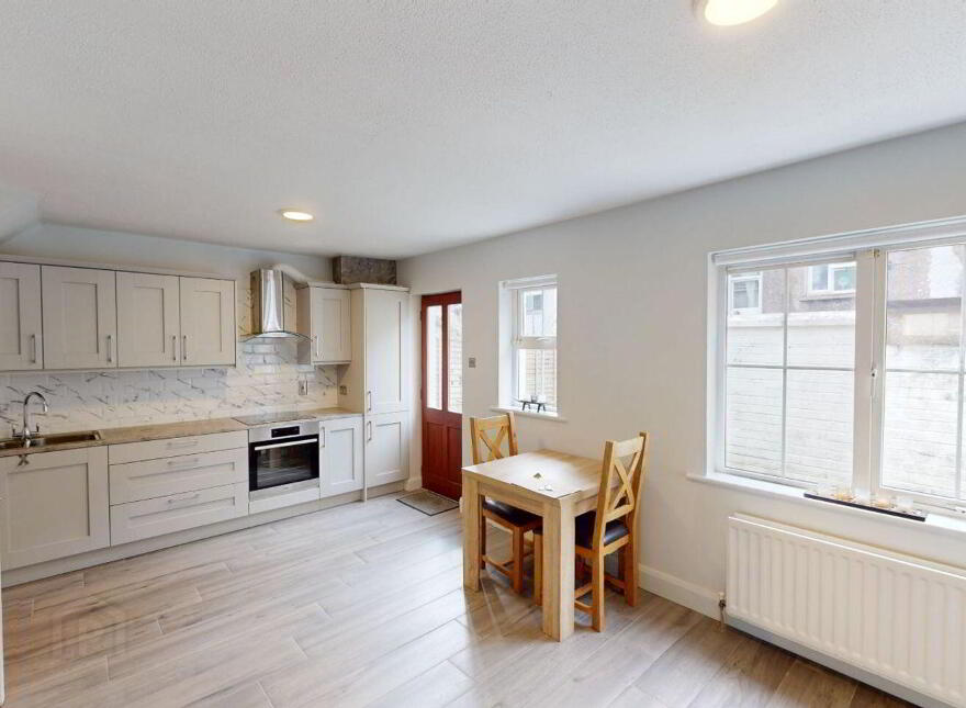 21 Bellevue Court, Old Youghal Road, Dillons Cross, T23T8X9